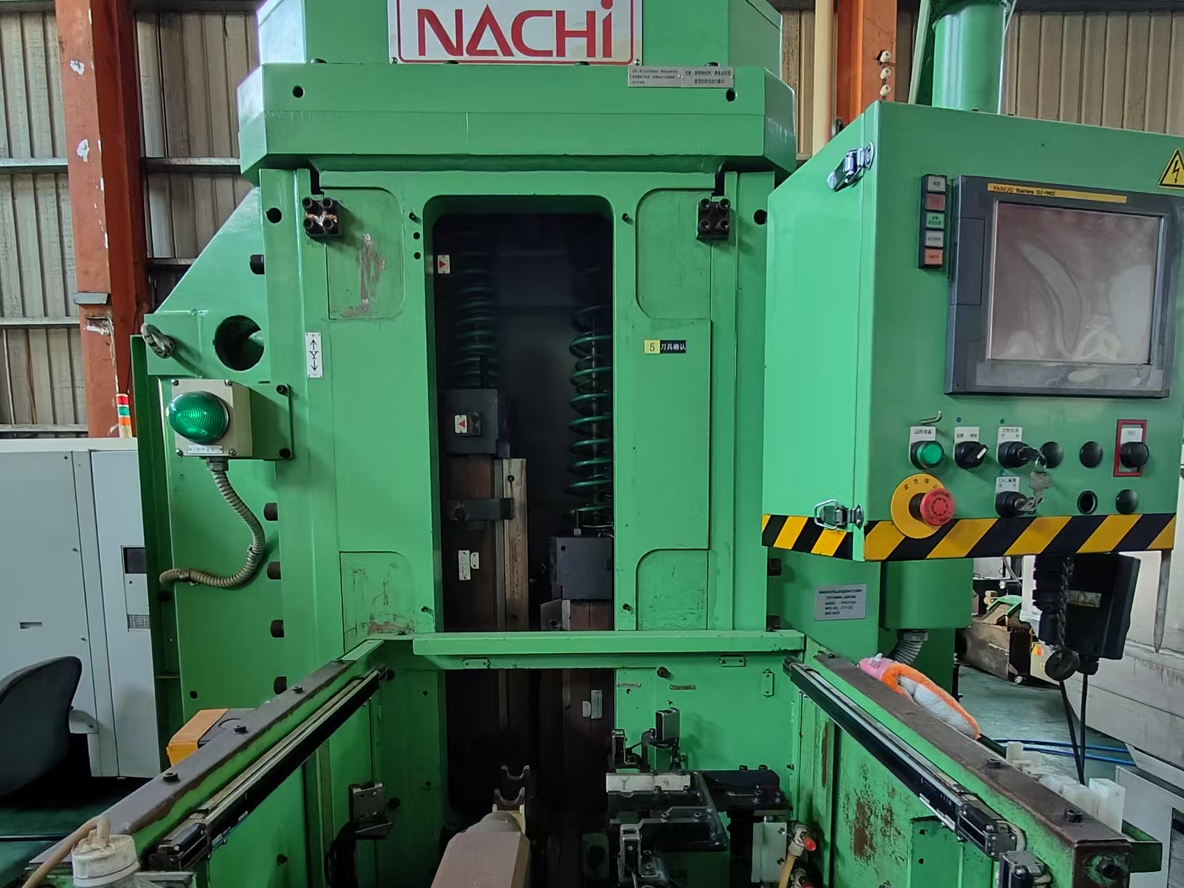 日本不二越PFM-610EM数控搓齿机